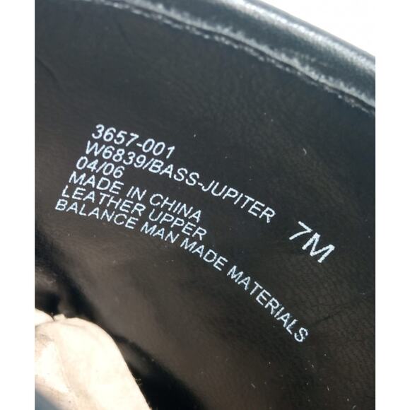 Vintage 90's Bass Leather Chunky Heels Womens Black Leather Buckle Y2K Size 7M - Picture 7 of 8